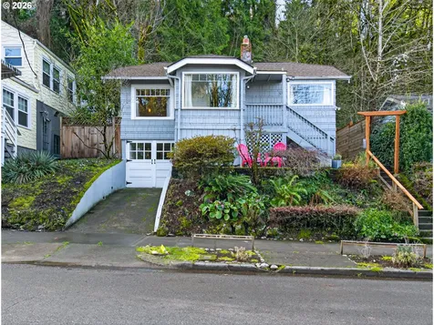 6407 S Corbett Avenue Portland OR 97239