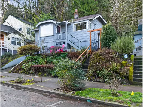 6407 S Corbett Avenue Portland OR 97239