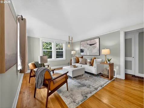6407 S Corbett Avenue Portland OR 97239