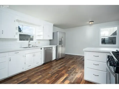 1816 SE Eddy Street Roseburg OR 97470