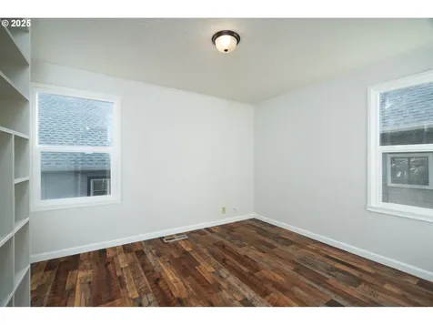 1816 SE Eddy Street Roseburg OR 97470