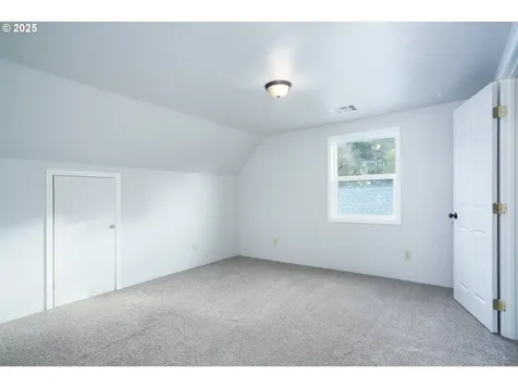 1816 SE Eddy Street Roseburg OR 97470