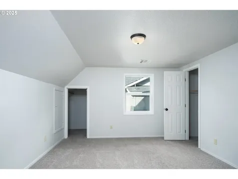 1816 SE Eddy Street Roseburg OR 97470