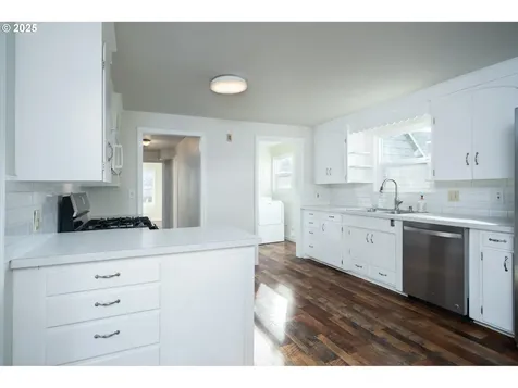 1816 SE Eddy Street Roseburg OR 97470