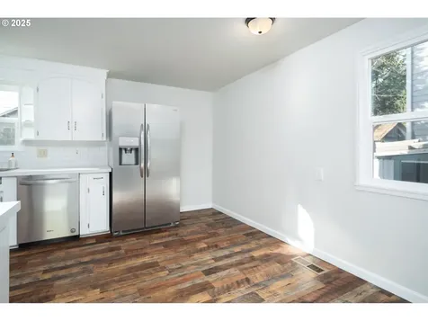 1816 SE Eddy Street Roseburg OR 97470