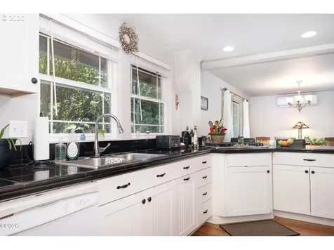 5460 Palisades Drive Lincoln City OR 97367