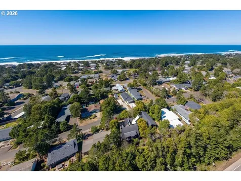 5460 Palisades Drive Lincoln City OR 97367
