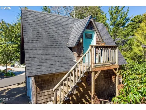 5460 Palisades Drive Lincoln City OR 97367