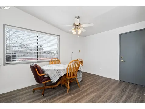 2413 NW 111th Street Vancouver WA 98685