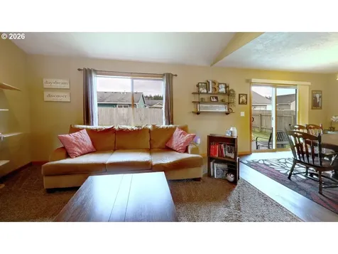 332 SW Kalmia Avenue Warrenton OR 97146