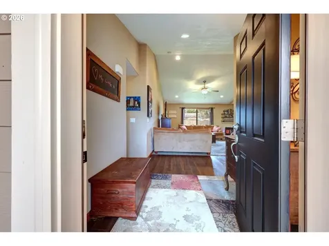 332 SW Kalmia Avenue Warrenton OR 97146