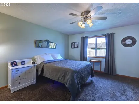 332 SW Kalmia Avenue Warrenton OR 97146