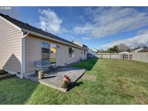 332 SW Kalmia Avenue Warrenton OR 97146