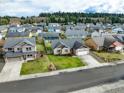 332 SW Kalmia Avenue Warrenton OR 97146