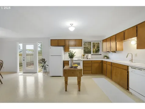 1301 NE 10th Avenue Hillsboro OR 97124
