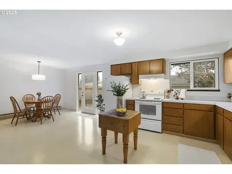 1301 NE 10th Avenue Hillsboro OR 97124