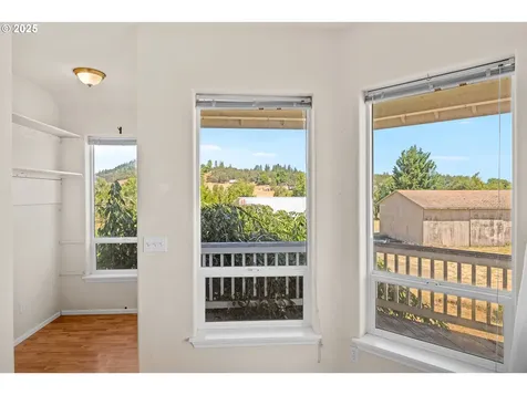 360 Capital Lane Roseburg OR 97471