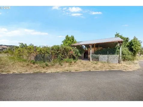 360 Capital Lane Roseburg OR 97471