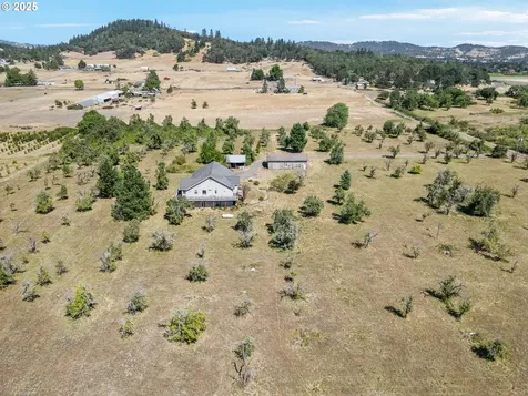 360 Capital Lane Roseburg OR 97471
