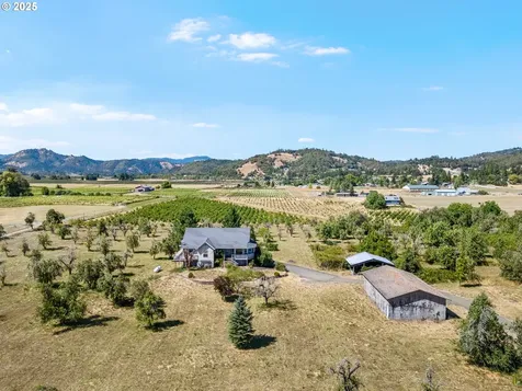 360 Capital Lane Roseburg OR 97471