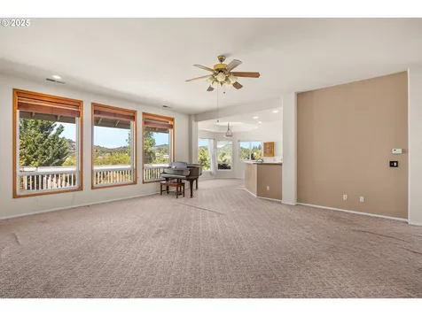 360 Capital Lane Roseburg OR 97471