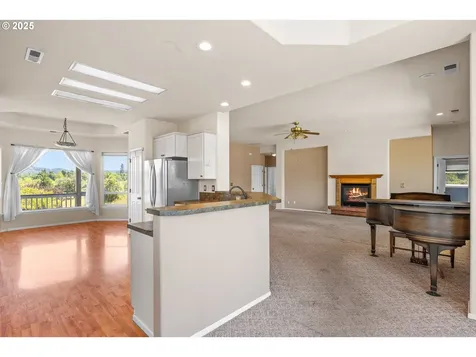 360 Capital Lane Roseburg OR 97471