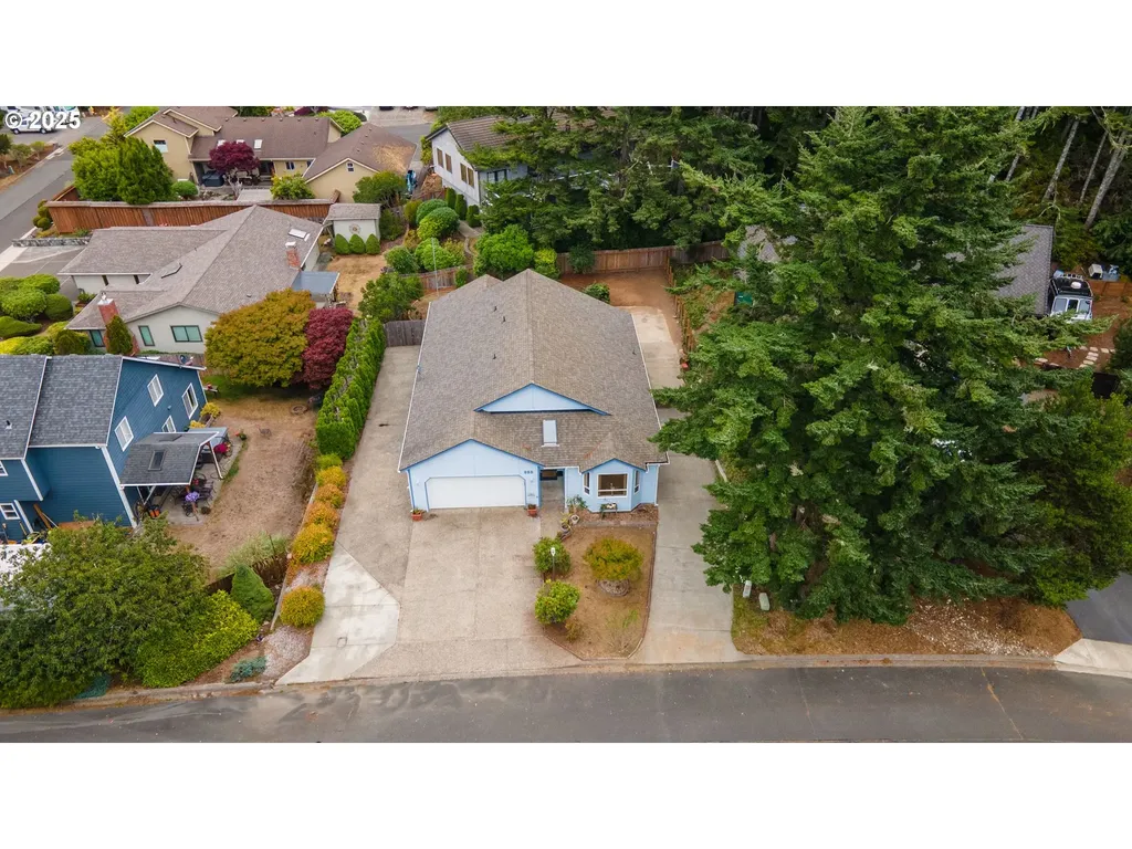 925 Chickses Drive Coos Bay OR 97420