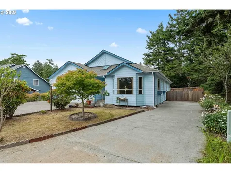 925 Chickses Drive Coos Bay OR 97420