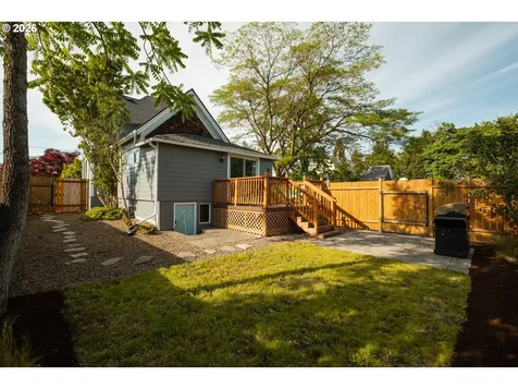 175 E Clarendon Street Gladstone OR 97027