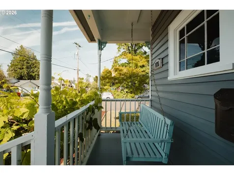 175 E Clarendon Street Gladstone OR 97027