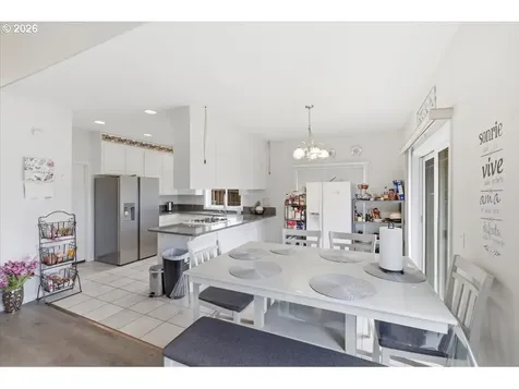 1757 Lambert Street NW Salem OR 97304