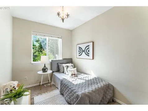 2721 SW Hume Court Portland OR 97219