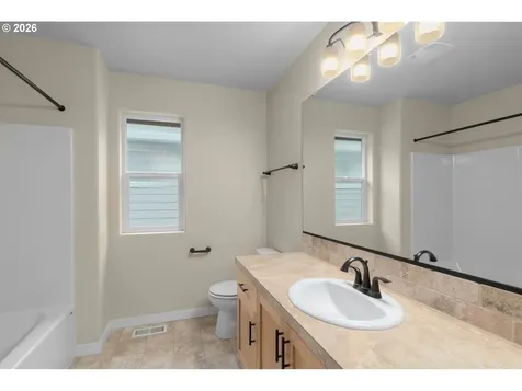302 SW 203rd Terrace Beaverton OR 97006