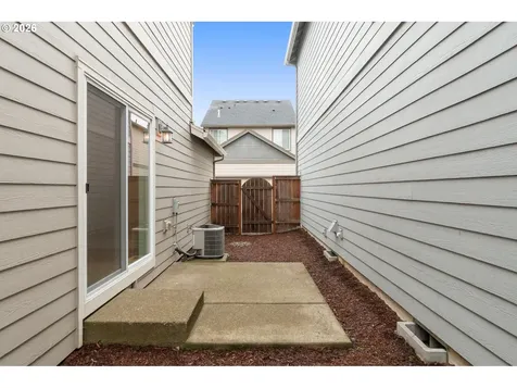 302 SW 203rd Terrace Beaverton OR 97006