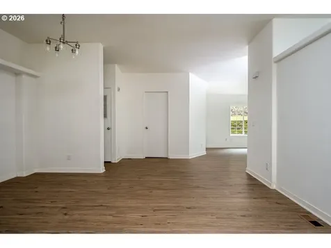 27561 S Ringo Road Mulino OR 97042
