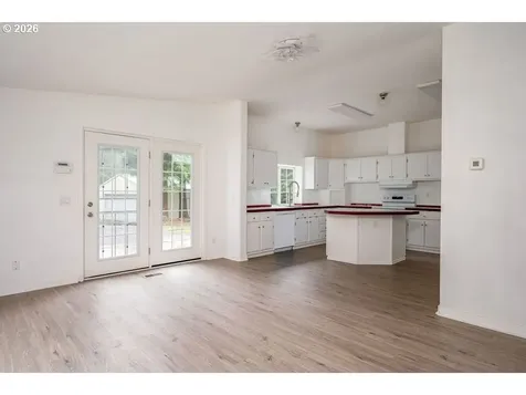 27561 S Ringo Road Mulino OR 97042