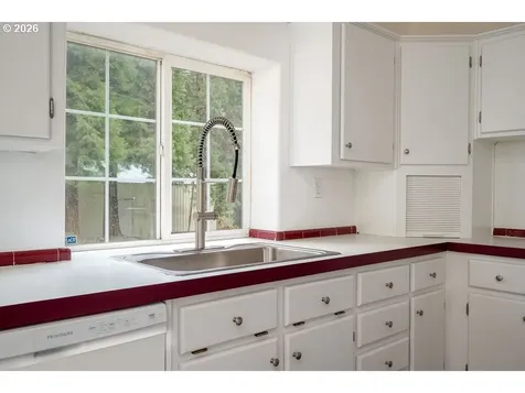 27561 S Ringo Road Mulino OR 97042