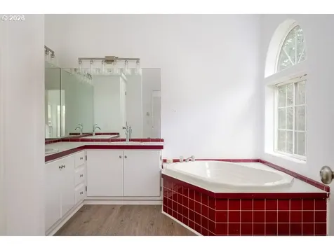 27561 S Ringo Road Mulino OR 97042