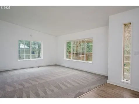 27561 S Ringo Road Mulino OR 97042