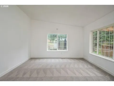 27561 S Ringo Road Mulino OR 97042