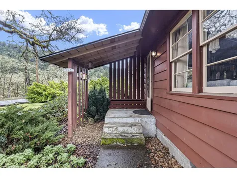 6351 Nonpareil Road Sutherlin OR 97479