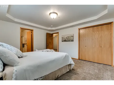 1534 Caprice Way Eugene OR 97404