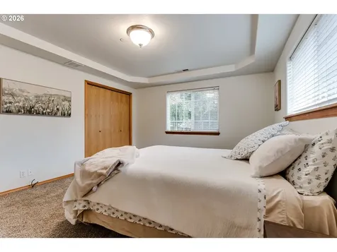 1534 Caprice Way Eugene OR 97404
