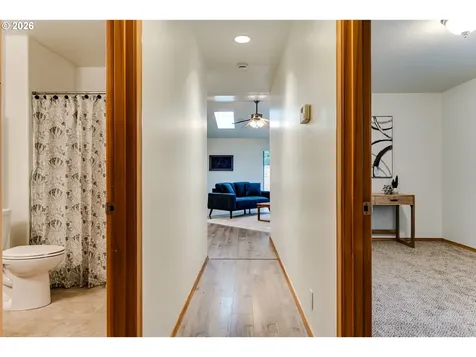 1534 Caprice Way Eugene OR 97404