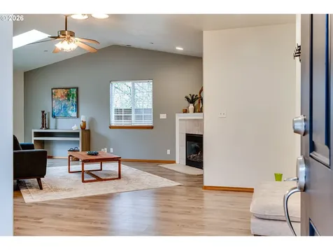 1534 Caprice Way Eugene OR 97404