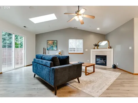 1534 Caprice Way Eugene OR 97404