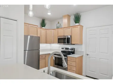 1636 32nd Street Florence OR 97439
