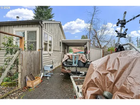 1425 E Madison Avenue Cottage Grove OR 97424