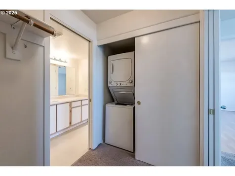 10345 NE Clackamas Street Portland OR 97220