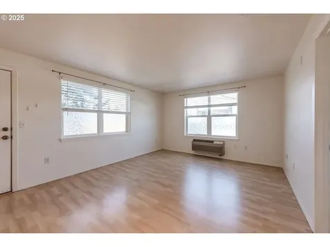 10345 NE Clackamas Street Portland OR 97220